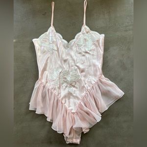Vintage 80’s Lingerie| SZ Small| NEVER WORN